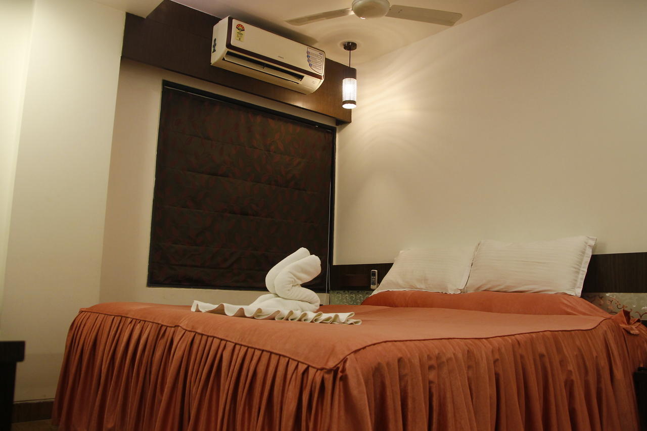 Hotel Rajashree Palace Силигури Номер фото
