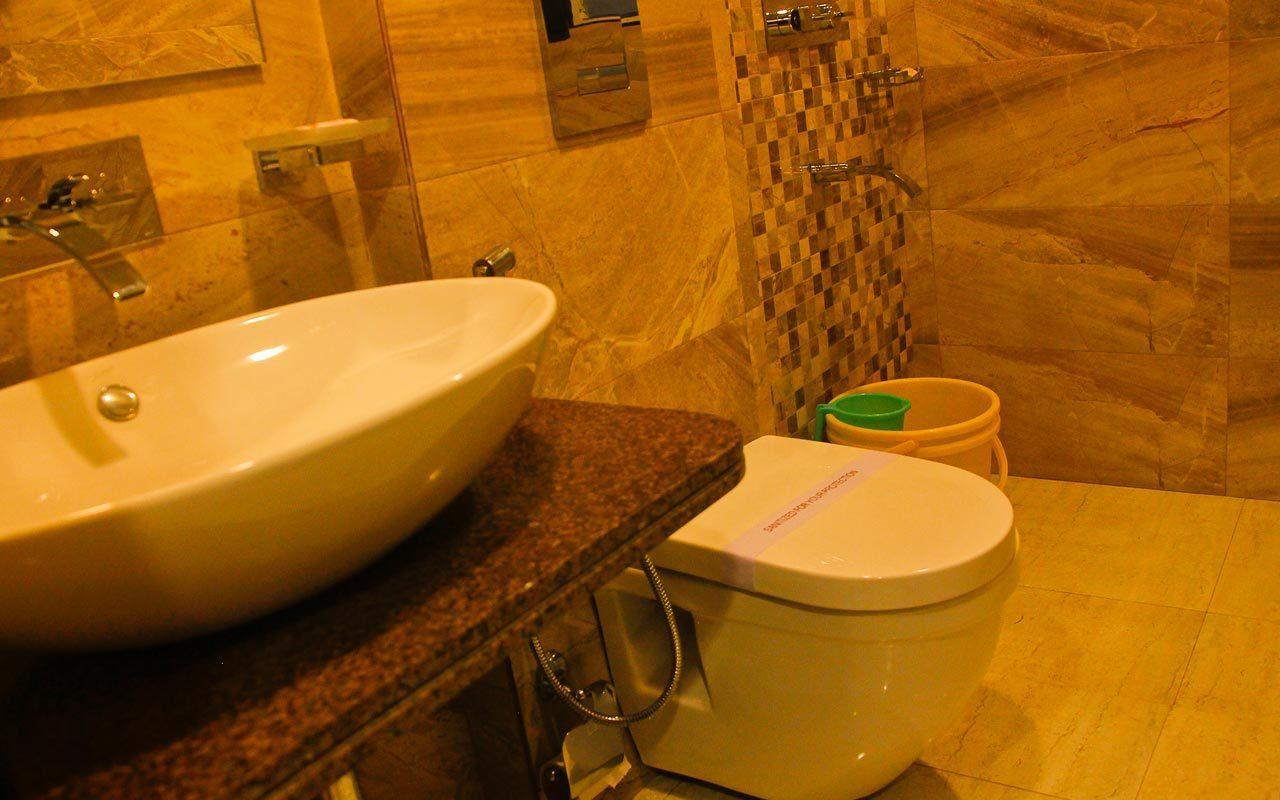 Hotel Rajashree Palace Силигури Номер фото